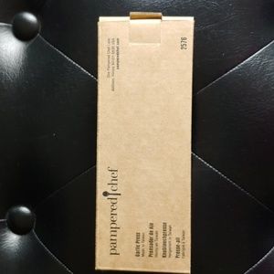 Pampered Chef Garlic Press